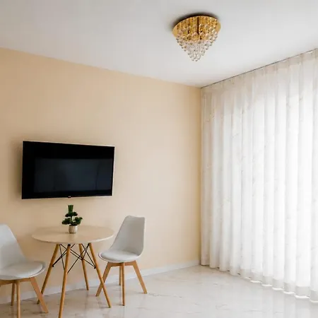 Appartamento Nowy ! Premium Z Wanna !!! Blisko -manufaktury -orientarium Zoo -aquapark Fala ! Centrum ! Prywatny !!! Zamykany !!!parking !!! -gratis - Na Pilota -smart Tv -wifi -zmywarka -pralka -ekspres Do Kawy Cicha ! Prywatna Okolica W Pelni Wyposaz Łódź